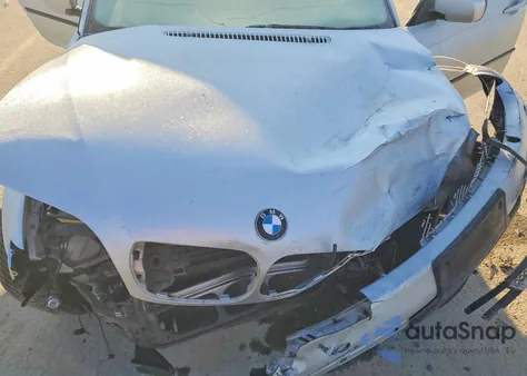 2002 BMW 325 Xi z USA, uszkodzony, nr VIN WBAEU33452PF58074